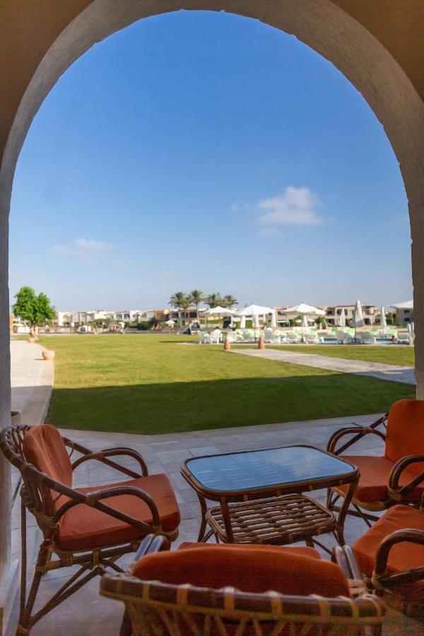 Golden Lake Marina Hotel 阿莱曼 外观 照片