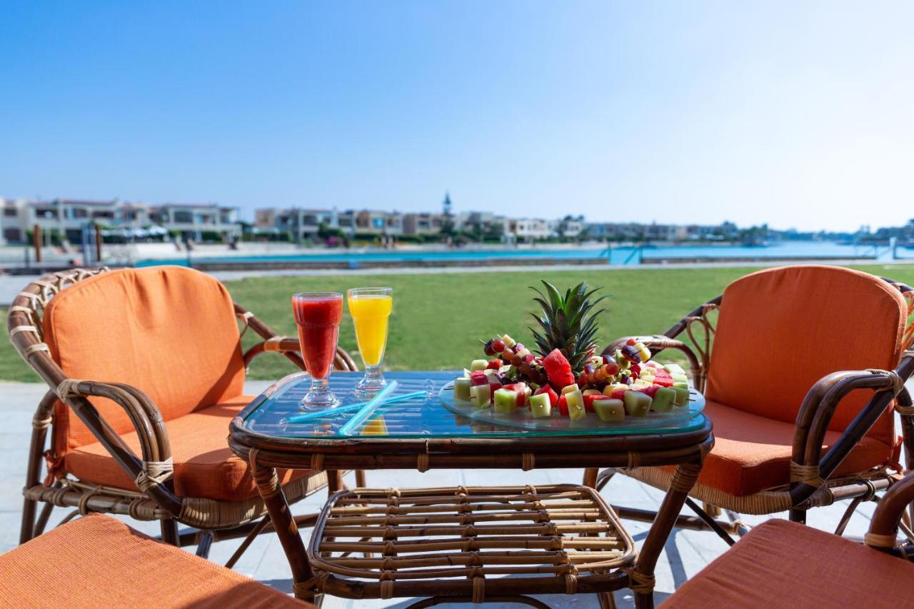 Golden Lake Marina Hotel 阿莱曼 外观 照片